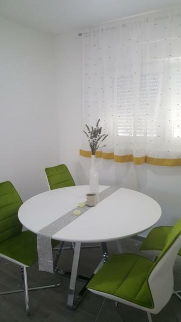 Apartments Venerea 닌 외부 사진